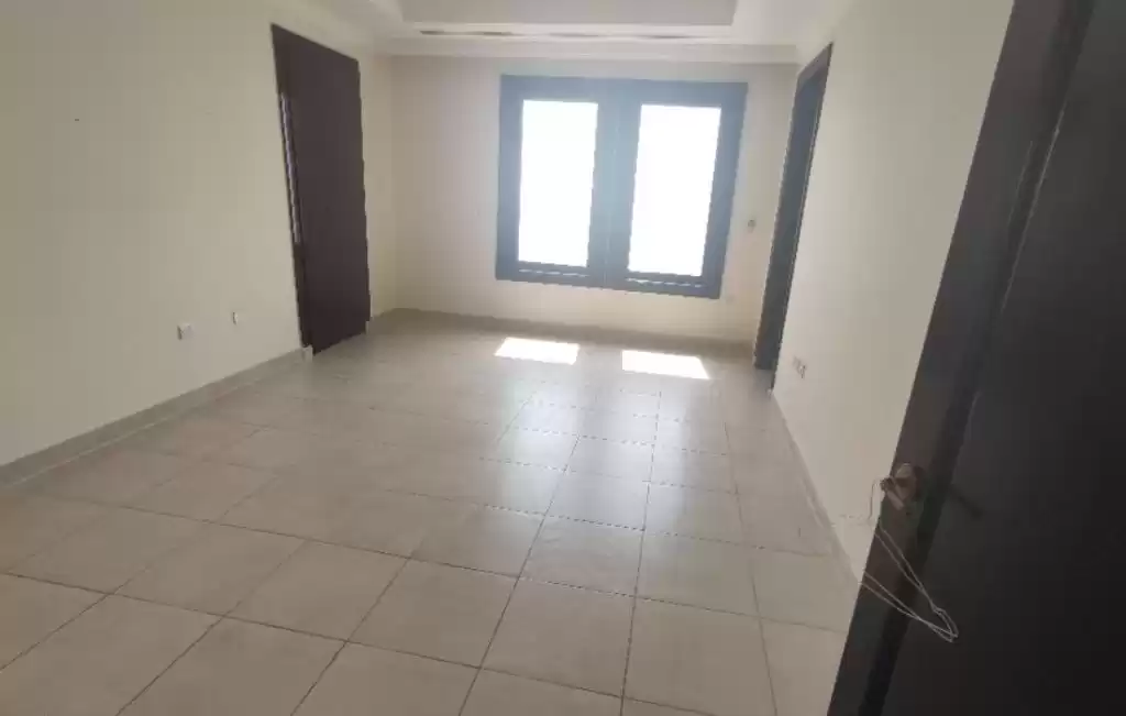 Mixed Use Ready Property 3 Bedrooms U/F Penthouse  for sale in Al Sadd , Doha #21487 - 1  image 