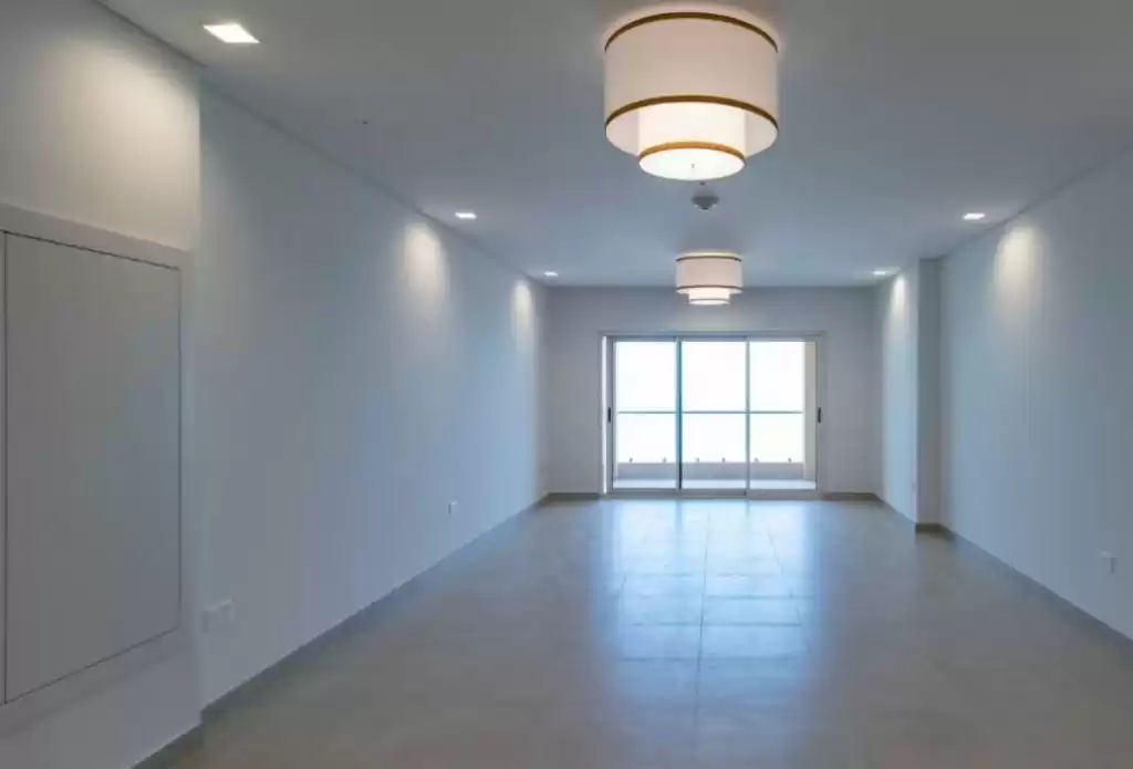 Mixte Utilisé Propriété prête 2 chambres S / F Penthouse  à vendre au Al-Sadd , Doha #21490 - 1  image 
