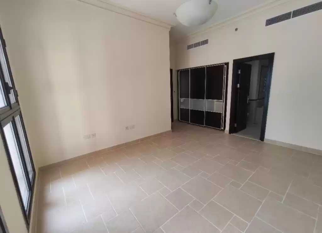 Mixed Use Ready Property 1 Bedroom S/F Penthouse  for sale in Al Sadd , Doha #21507 - 1  image 