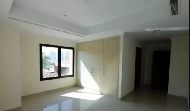 Mixed Use Ready Property 2 Bedrooms S/F Hotel Apartments  for sale in The-Pearl-Qatar , Doha-Qatar #21522 - 1  image 