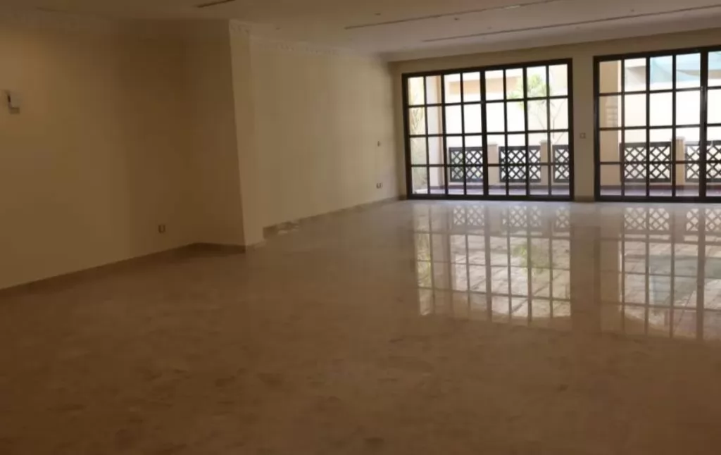 Mixed Use Ready Property 7+ Bedrooms S/F Compound  for sale in Doha-Qatar #21547 - 1  image 