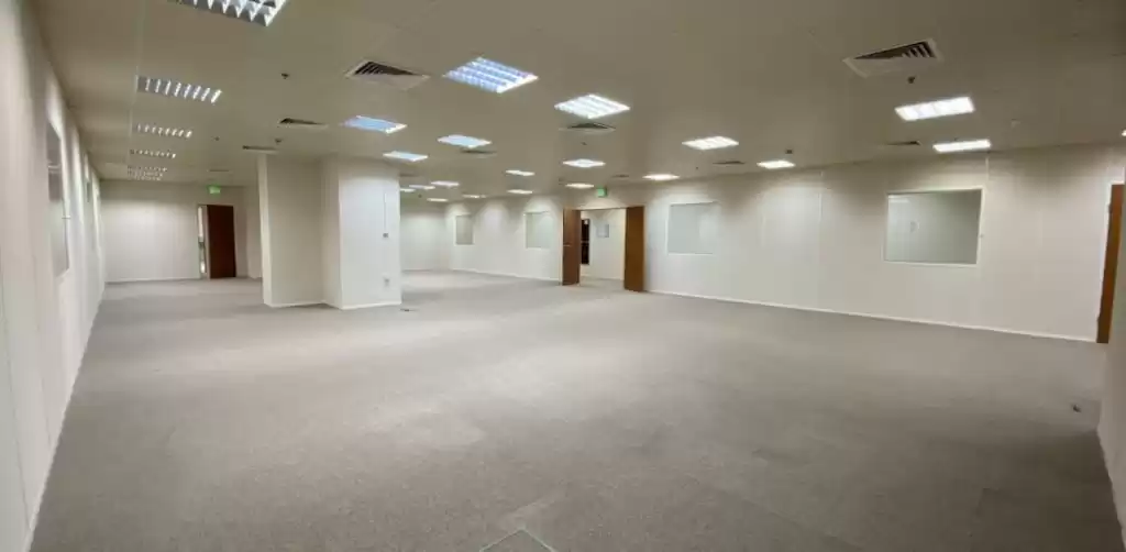 Commercial Ready Property U/F Full Floor  for rent in Al Sadd , Doha #21562 - 1  image 