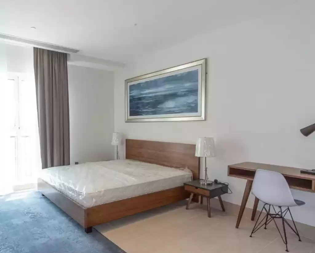 Karışık kullanım Hazır Mülk 2 yatak odası F/F Dağ evi  satılık içinde Al Sadd , Doha #21585 - 1  image 