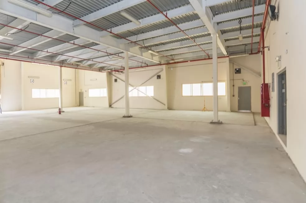 Коммерческий Готовая недвижимость Н/Ф Склад  в аренду в Аль-Садд , Доха #21603 - 1  image 