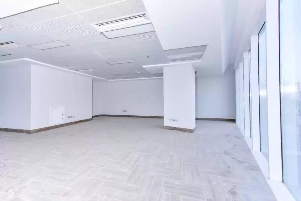 Commercial Ready Property U/F Office  for rent in Al Sadd , Doha #21604 - 1  image 