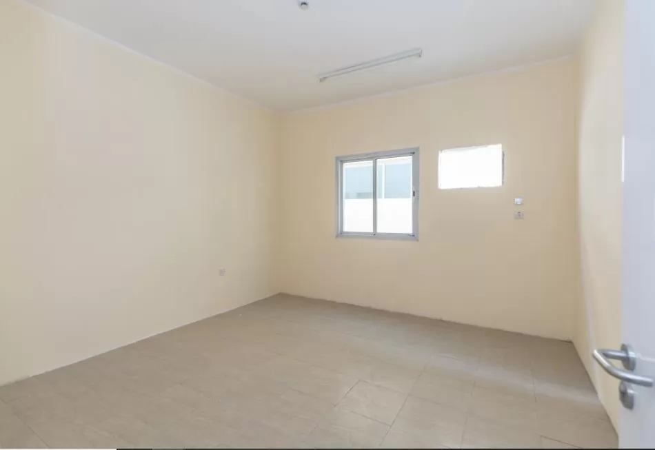 Смешанное использование Готовая недвижимость 7+ спален Н/Ф Трудовой лагерь  в аренду в Аль-Садд , Доха #21623 - 1  image 