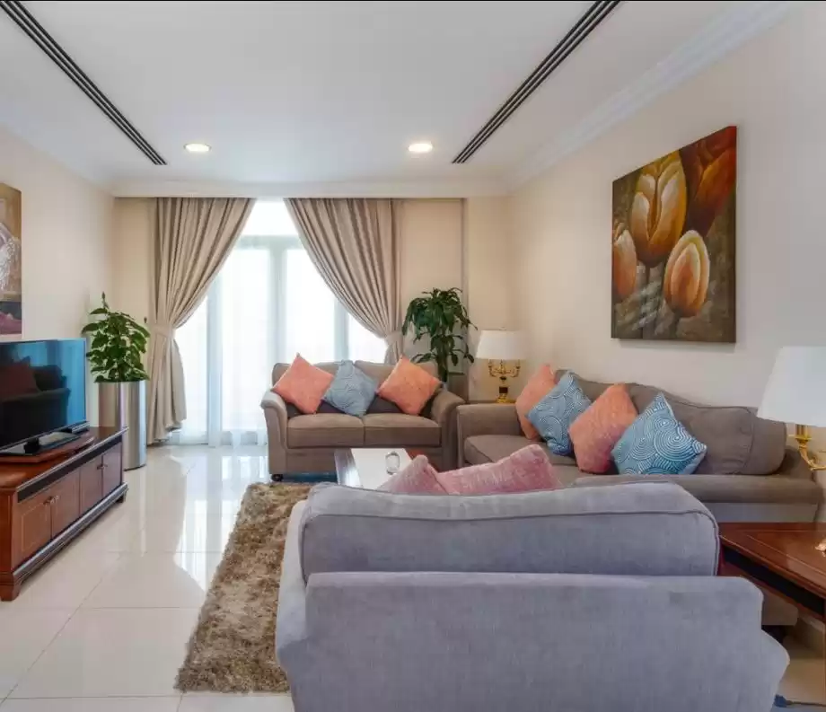 yerleşim Hazır Mülk 2 yatak odası F/F Apartman  kiralık içinde Al Sadd , Doha #21647 - 1  image 