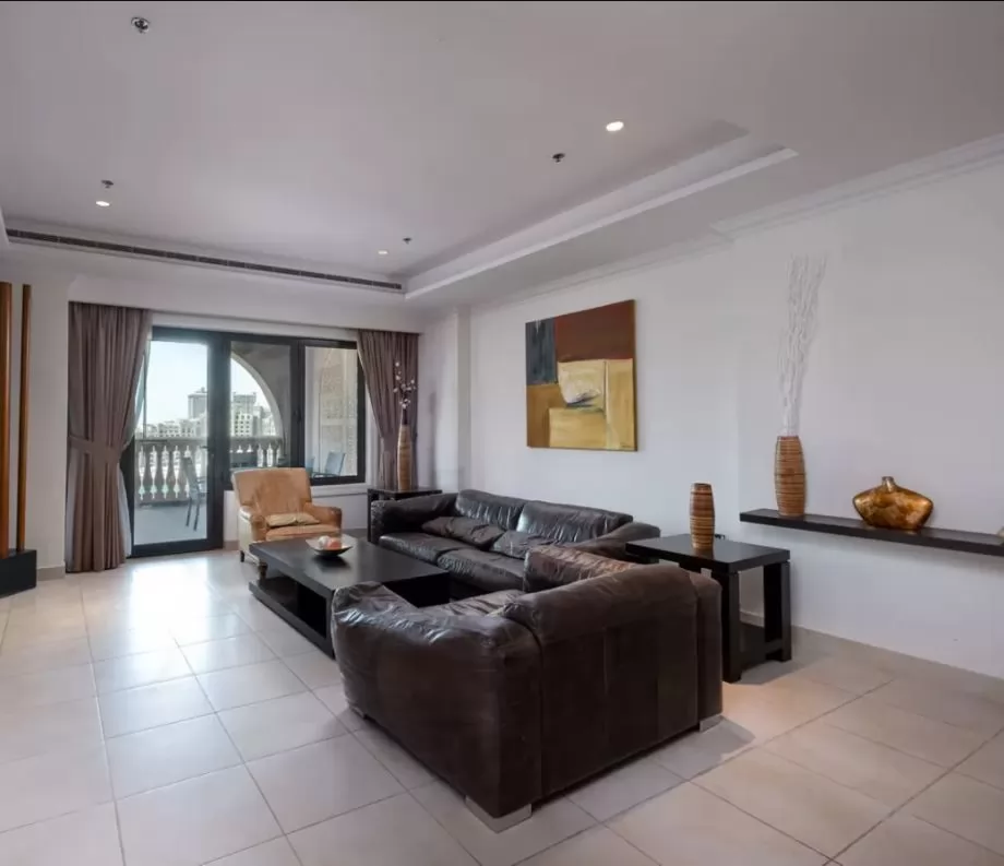 Residential Ready Property 2 Bedrooms F/F Apartment  for rent in The-Pearl-Qatar , Doha-Qatar #21660 - 1  image 