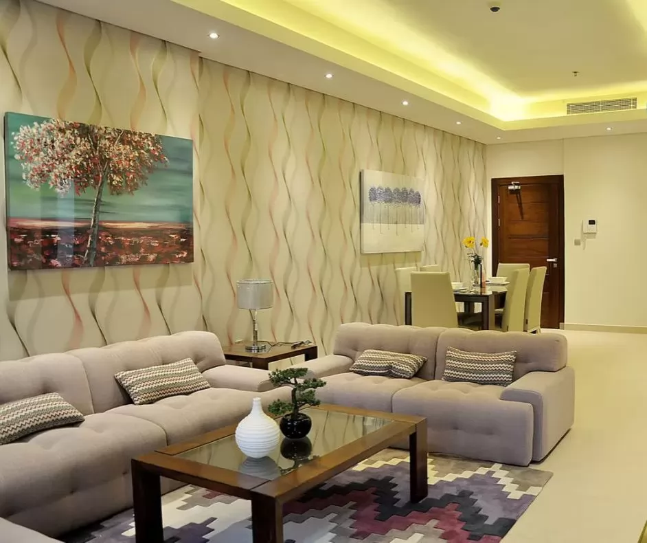 Residential Ready Property 3 Bedrooms F/F Apartment  for rent in Al Wakrah #21672 - 1  image 