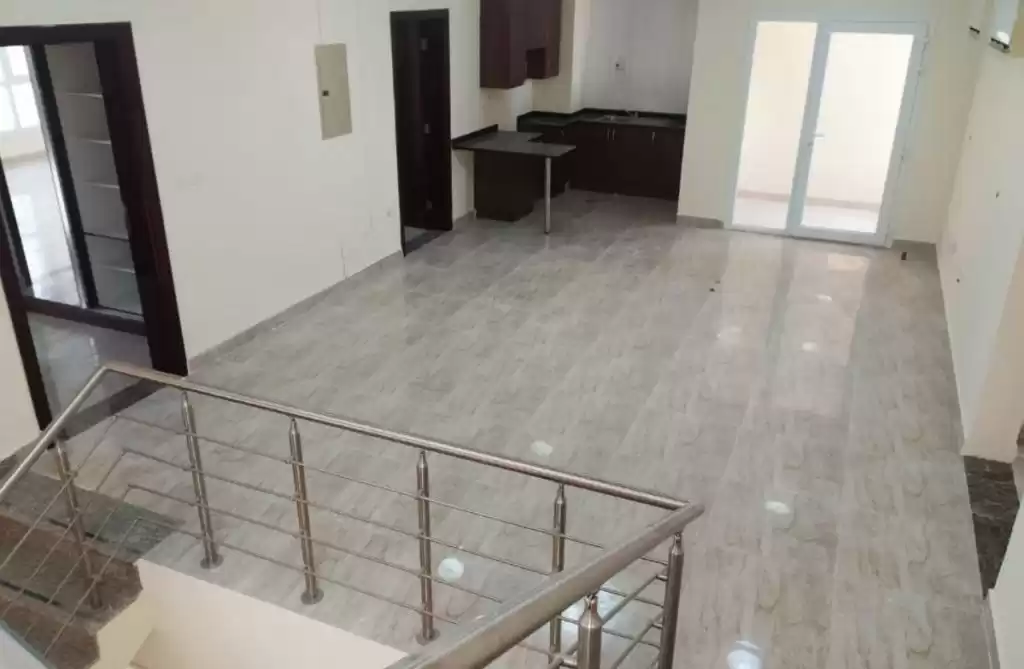 Commercial Ready Property U/F Standalone Villa  for rent in Al Sadd , Doha #21687 - 1  image 