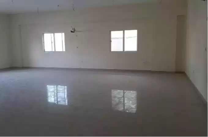 Коммерческий Готовая недвижимость Н/Ф Офис  в аренду в Аль-Садд , Доха #21736 - 1  image 