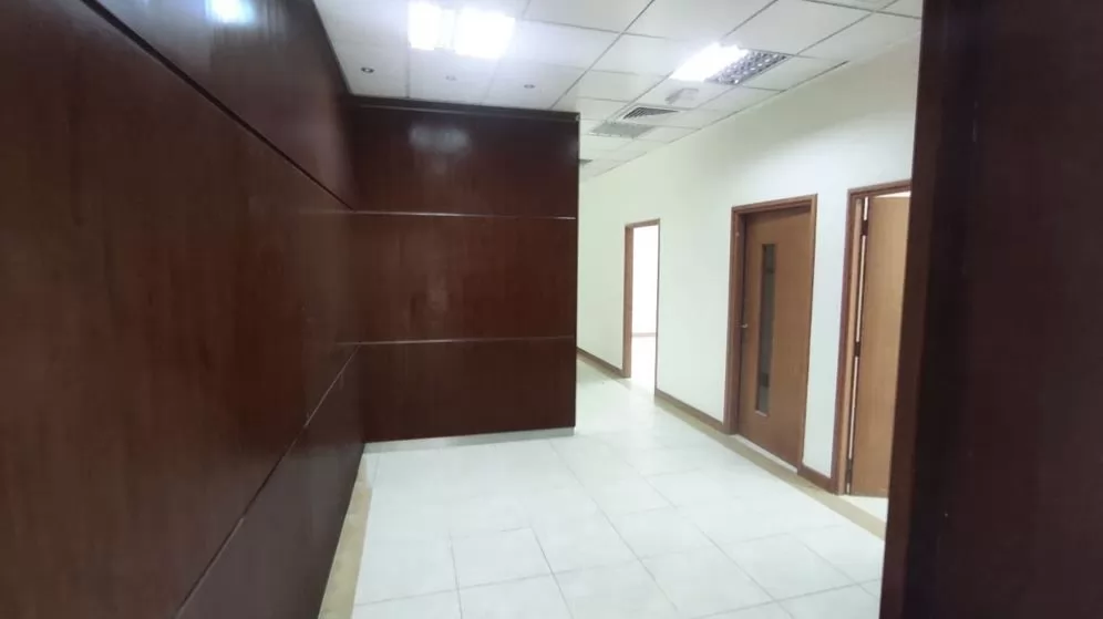 Коммерческий Готовая недвижимость Н/Ф Офис  в аренду в Доха #21775 - 1  image 