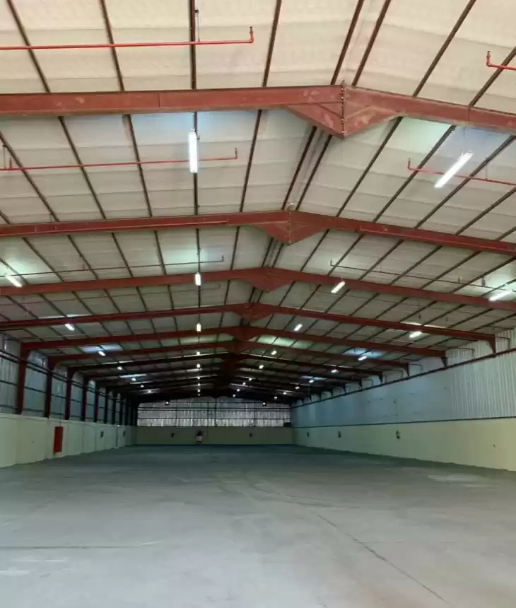 Commercial Ready Property U/F Warehouse  for rent in Al Sadd , Doha #21782 - 1  image 