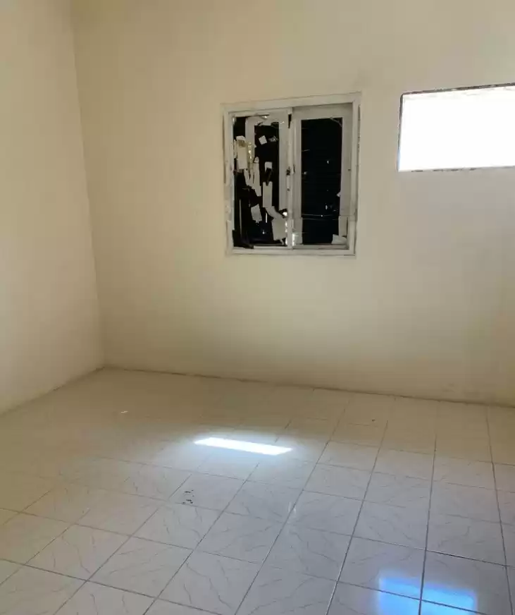Residential Ready Property 7+ Bedrooms U/F Labor Camp  for rent in Al Sadd , Doha #21800 - 1  image 
