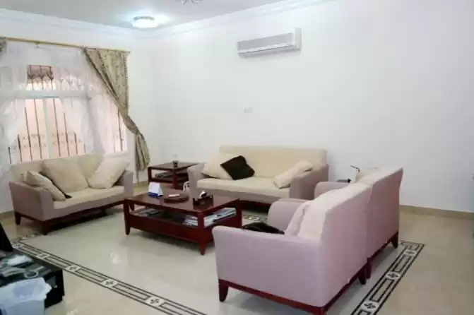 Коммерческий Готовая недвижимость Ж/Ж Отдельная вилла  в аренду в Доха #21816 - 1  image 