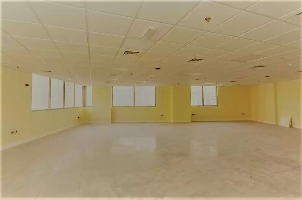 Commercial Ready Property U/F Halls-Showrooms  for rent in Al Sadd , Doha #21827 - 1  image 
