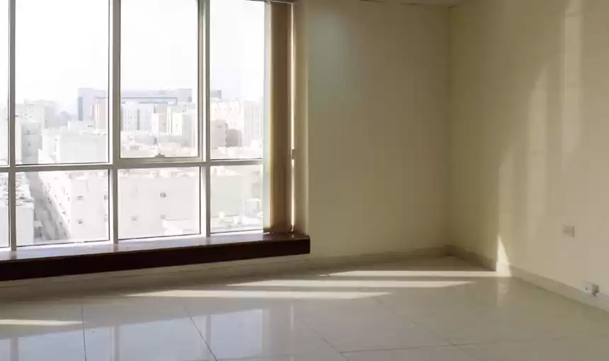 Kommerziell Klaar eigendom U/F Büro  zu vermieten in Al Sadd , Doha #21838 - 1  image 