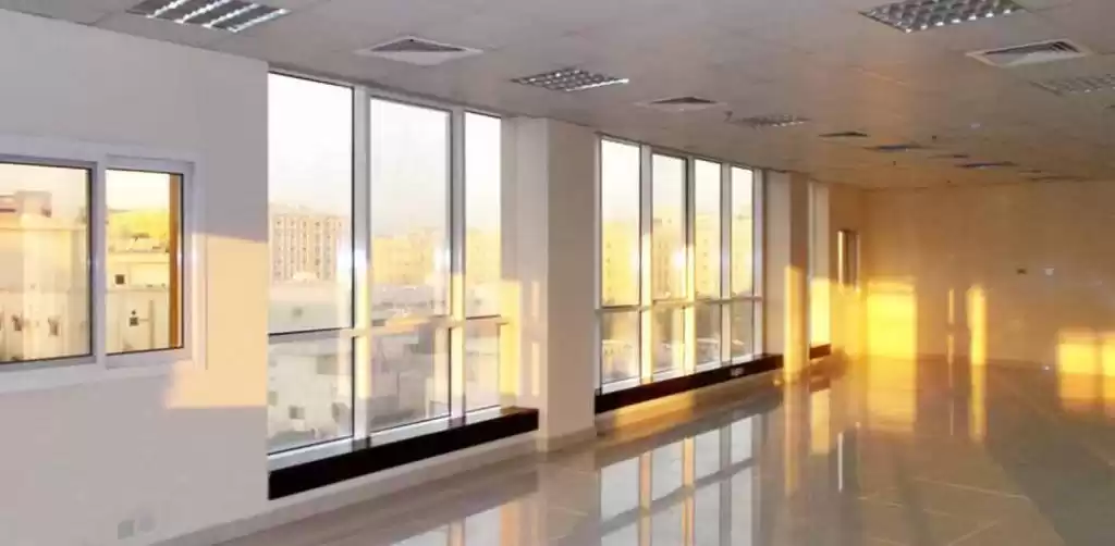 Commercial Ready Property U/F Office  for rent in Al Sadd , Doha #21839 - 1  image 