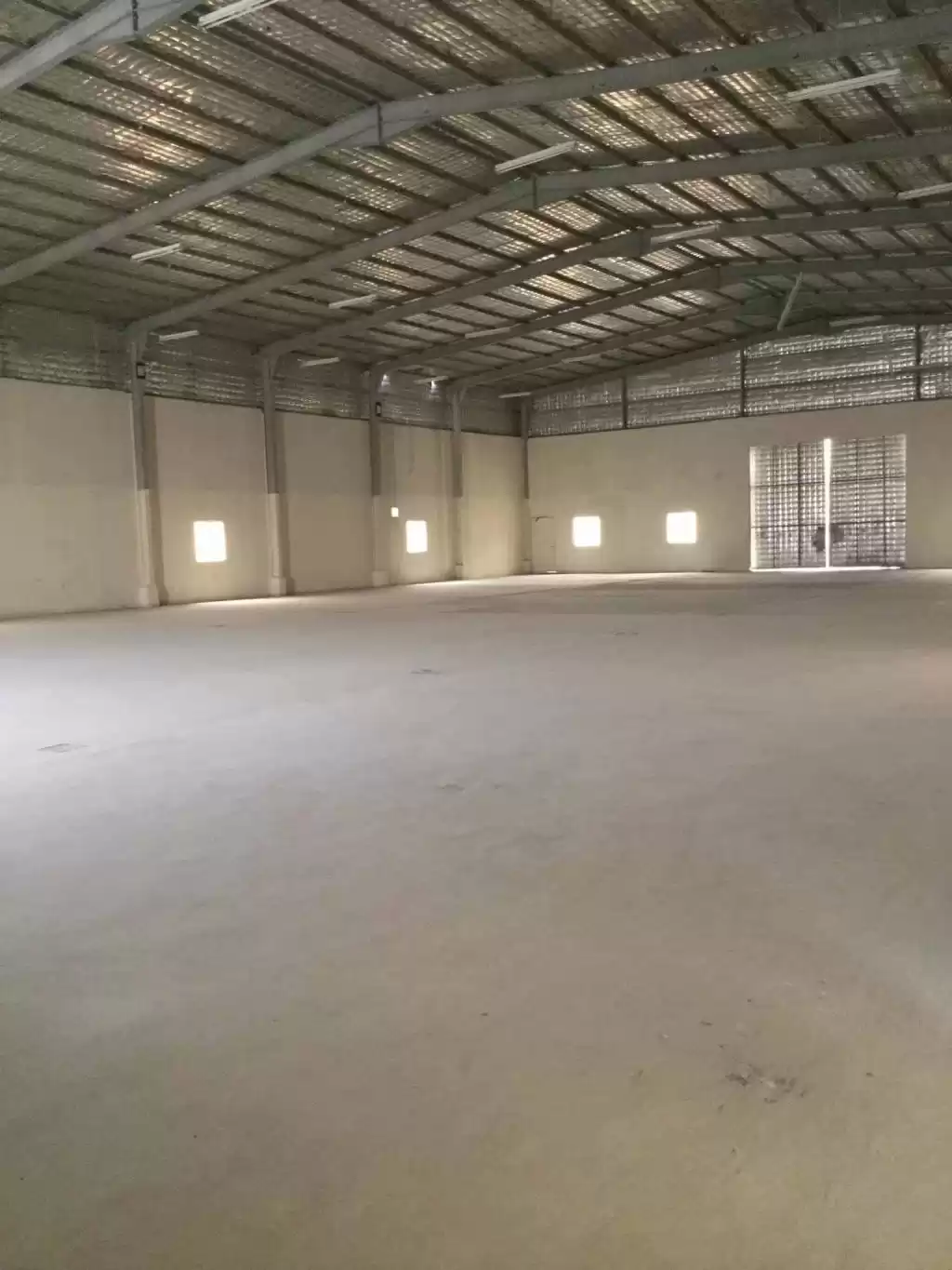 Commercial Ready Property U/F Warehouse  for rent in Al Sadd , Doha #21889 - 1  image 
