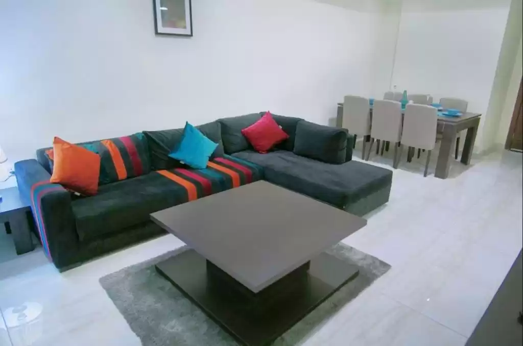 Residential Ready Property 2 Bedrooms F/F Apartment  for rent in Al Sadd , Doha #21914 - 1  image 