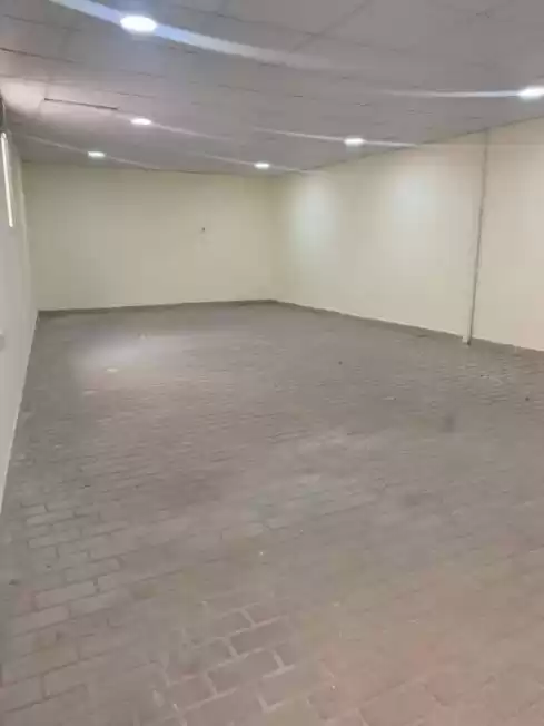 Commercial Ready Property U/F Warehouse  for rent in Al Sadd , Doha #21920 - 1  image 