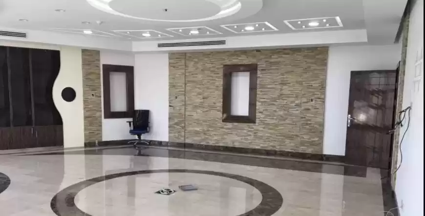 Commercial Ready Property U/F Full Floor  for rent in Al Sadd , Doha #21930 - 1  image 