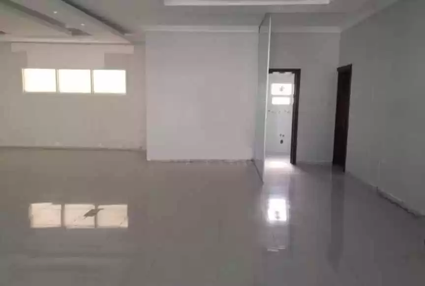 Commercial Ready Property U/F Full Floor  for rent in Al Sadd , Doha #21934 - 1  image 