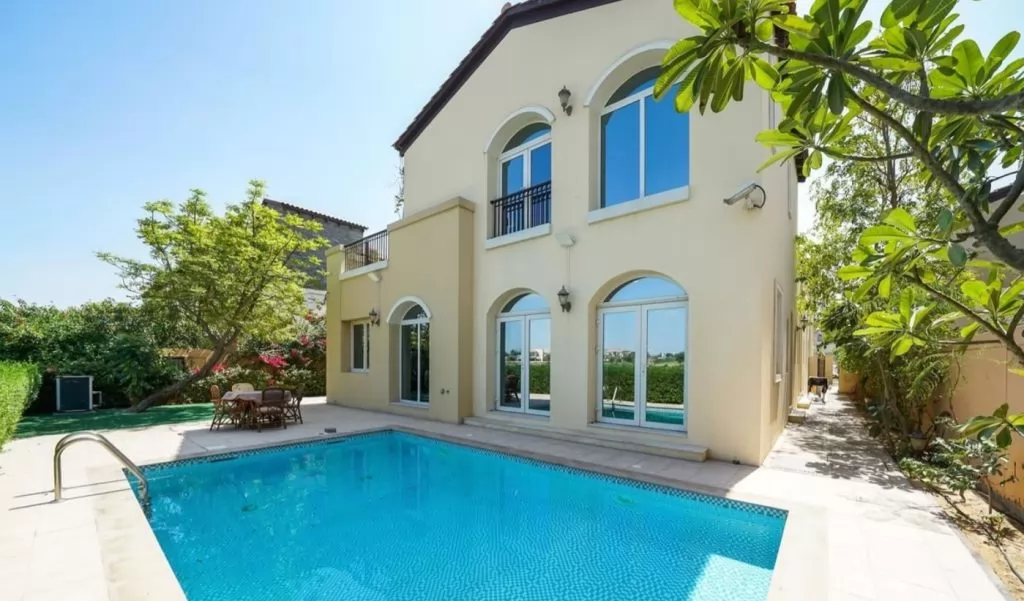 Résidentiel Propriété prête 4 chambres F / F Villa autonome  à vendre au Dubai #21993 - 1  image 