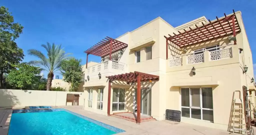 住宅 就绪物业 6+女仆卧室 顺丰 大院别墅  出售 在 迪拜 #22027 - 1  image 