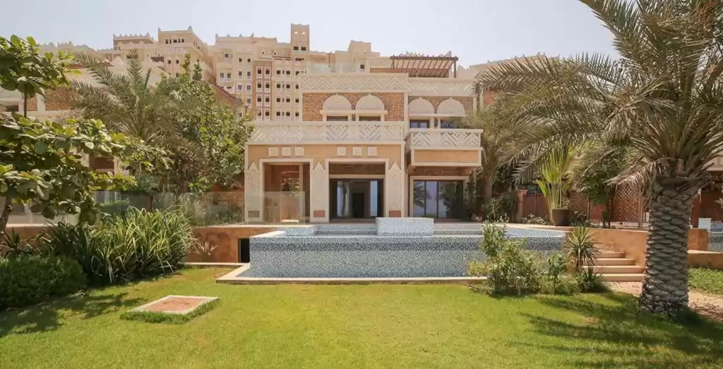 Wohn Klaar eigendom 4 Schlafzimmer U/F Villa in Verbindung  zu verkaufen in Dubai #22029 - 1  image 