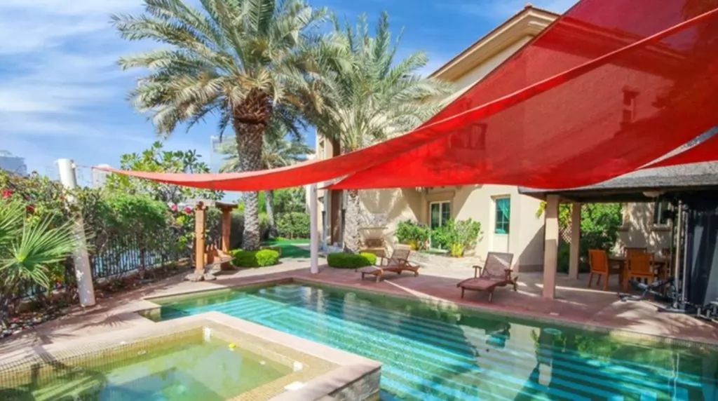 Résidentiel Propriété prête 4 chambres F / F Villa autonome  à vendre au Dubai #22032 - 1  image 