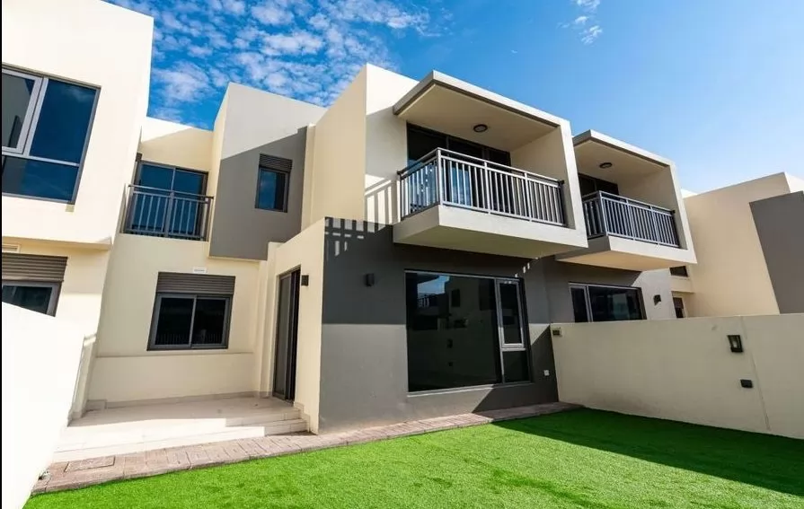 Résidentiel Propriété prête 4 + femme de chambre S / F Villa autonome  à vendre au Dubai #22036 - 1  image 