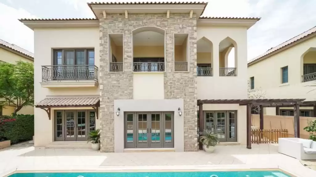 Residential Ready Property 5 Bedrooms F/F Villa in Compound  for sale in Dubai #22072 - 1  image 