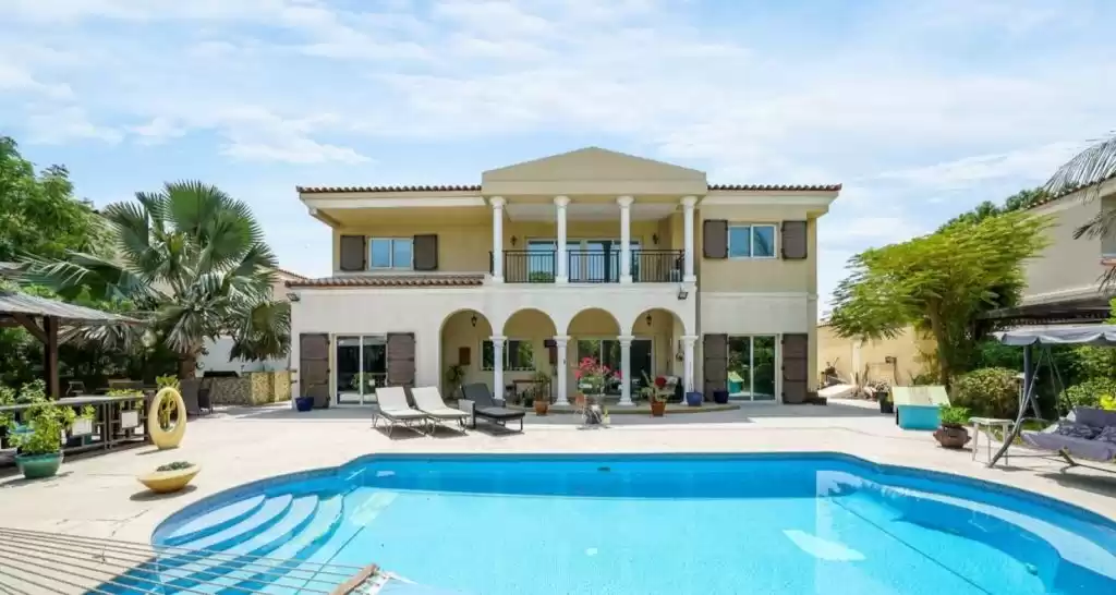Résidentiel Propriété prête 5 chambres F / F Villa à Compound  à vendre au Dubai #22073 - 1  image 