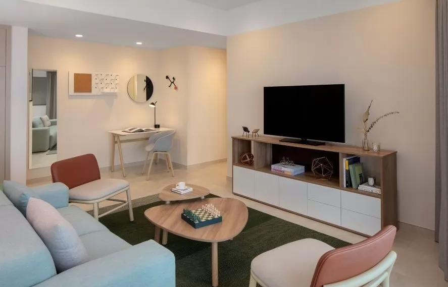 Жилой Готовая недвижимость 2 спальни С/Ж Квартира  в аренду в Дубай #22208 - 1  image 