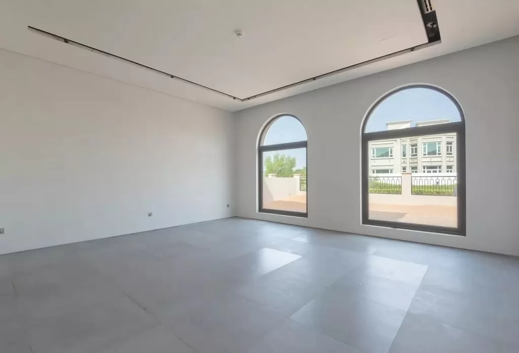 Жилой Готовая недвижимость 6+комнат для горничных Н/Ф Отдельная вилла  в аренду в Дубай #22218 - 1  image 