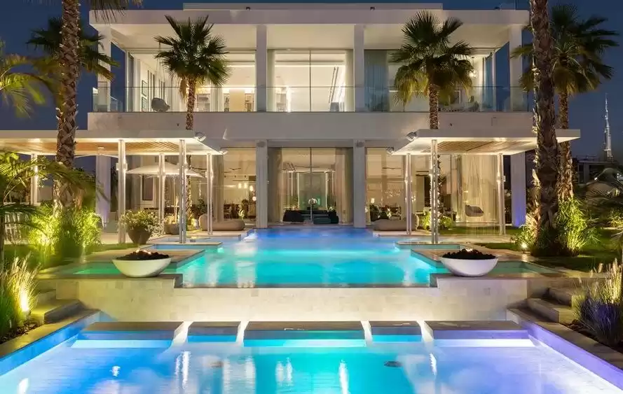yerleşim Hazır Mülk 7+ Yatak Odası F/F Müstakil Villa  satılık içinde Dubai #22250 - 1  image 
