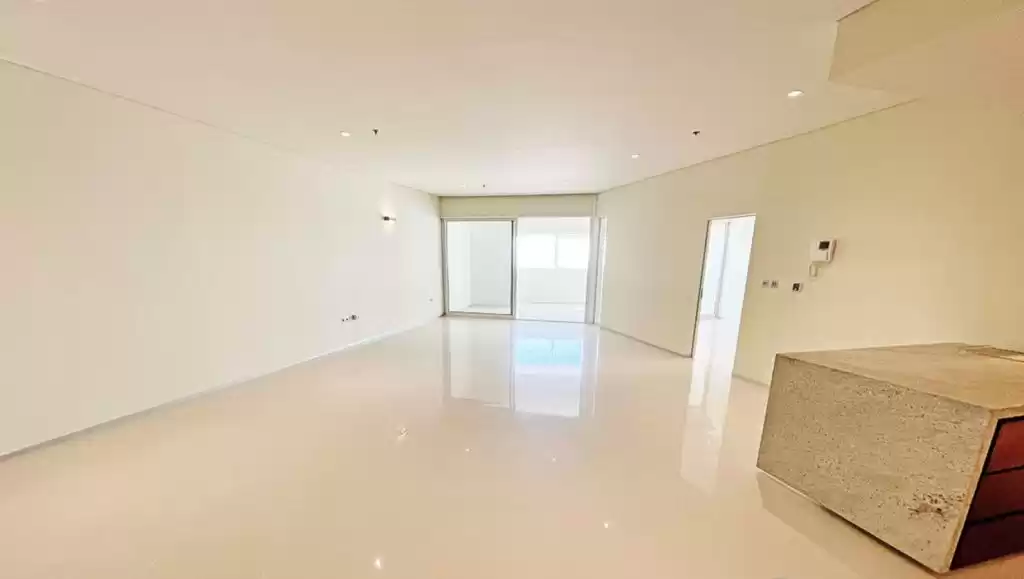 Residential Ready Property 1 Bedroom U/F Apartment  for rent in Dubai #22272 - 1  image 