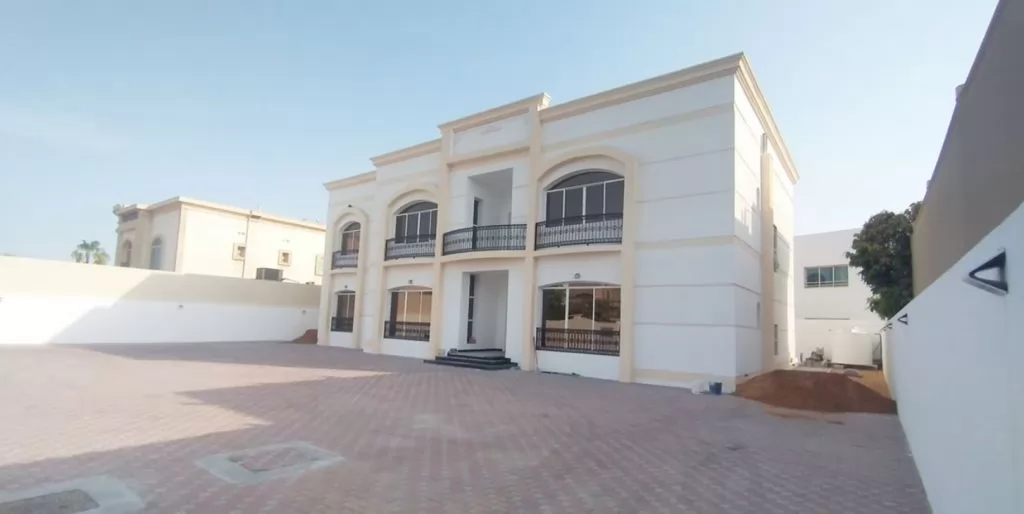 Жилой Готовая недвижимость 7+ спален Н/Ф Вилла в комплексе  в аренду в Дубай #22335 - 1  image 