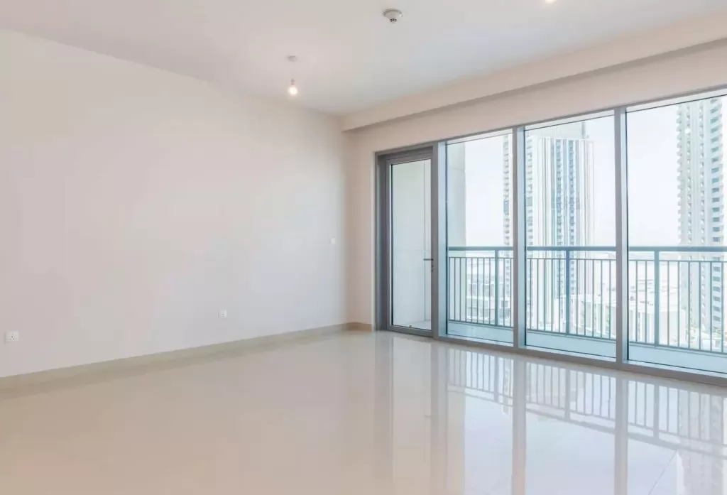 Residential Ready Property 2 Bedrooms U/F Apartment  for rent in Dubai #22389 - 1  image 