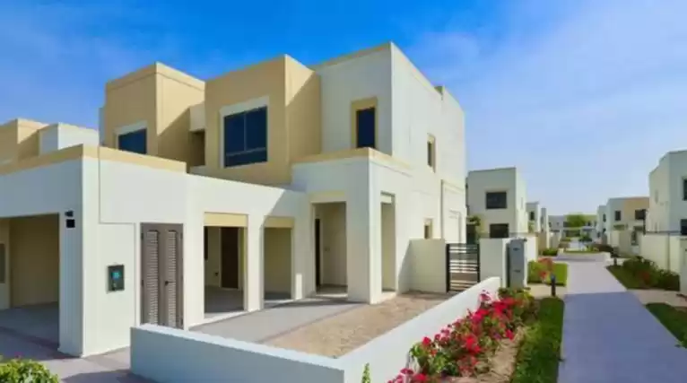 Wohn Klaar eigendom 4 + Zimmermädchen U/F Stadthaus  zu vermieten in Dubai #22402 - 1  image 