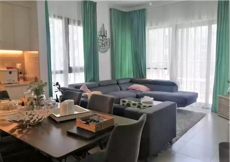 Wohn Klaar eigendom 2 Schlafzimmer U/F Wohnung  zu vermieten in Dubai #22419 - 1  image 