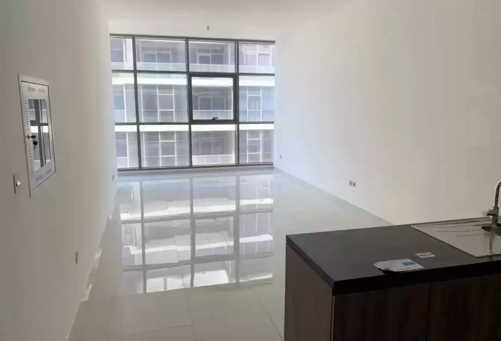 Жилой Готовая недвижимость 2+комнаты для горничных Н/Ф Квартира  в аренду в Дубай #22439 - 1  image 