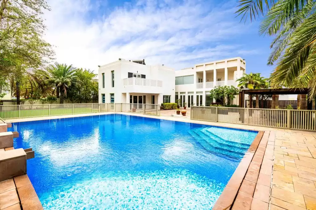 yerleşim Hazır Mülk 6 Yatak Odası U/F Müstakil Villa  satılık içinde Dubai #22446 - 1  image 