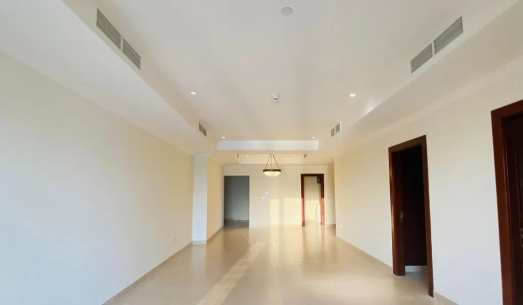 Residential Ready Property 2 Bedrooms S/F Apartment  for rent in The-Pearl-Qatar , Doha-Qatar #22468 - 3  image 