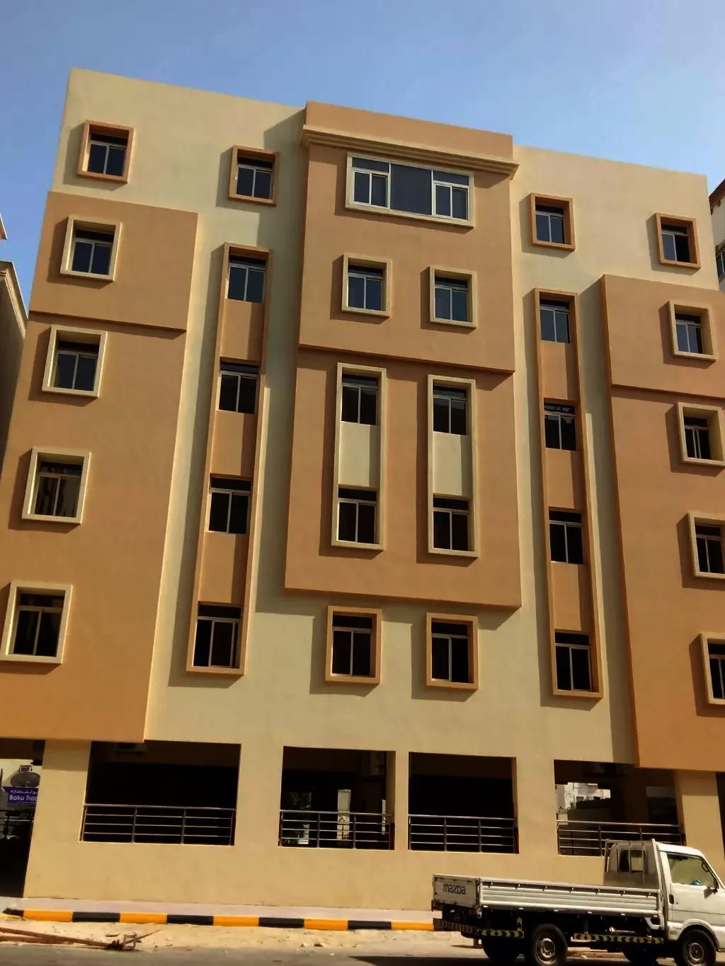 Residential Ready Property 2 Bedrooms U/F Apartment  for rent in Al Sadd , Doha #22472 - 2  image 