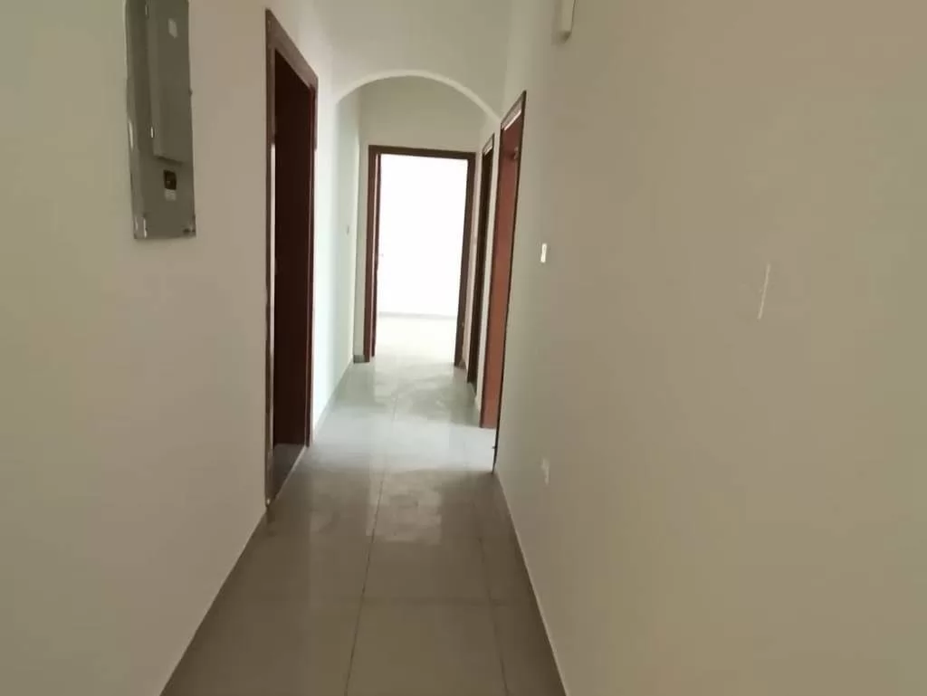Residential Ready Property 2 Bedrooms U/F Apartment  for rent in Al Sadd , Doha #22474 - 1  image 