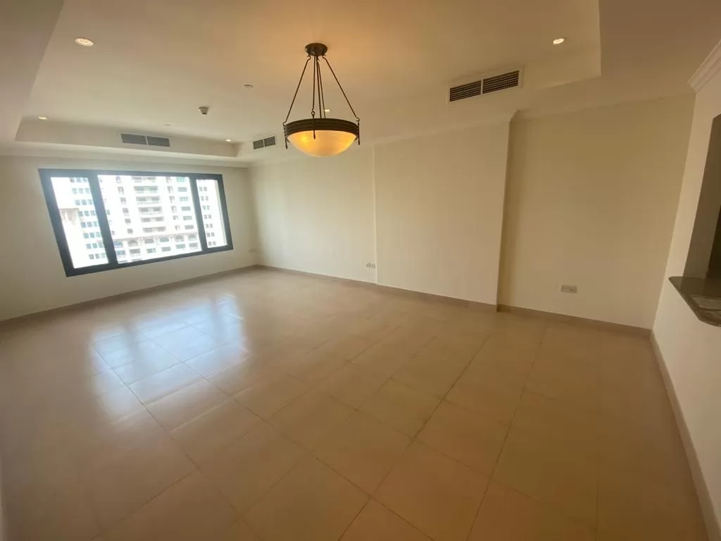 Residential Ready Property 1 Bedroom U/F Apartment  for sale in The-Pearl-Qatar , Doha-Qatar #22522 - 1  image 