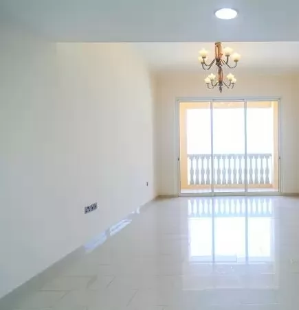 Residential Ready Property 1 Bedroom U/F Apartment  for rent in The-Pearl-Qatar , Doha-Qatar #22533 - 1  image 