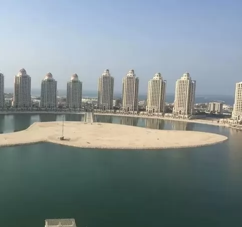 Residential Ready Property 3 Bedrooms S/F Apartment  for rent in Al Sadd , Doha #22545 - 1  image 